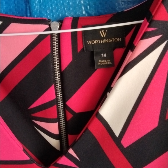 WORTHINGTON - Picture 3 of 3